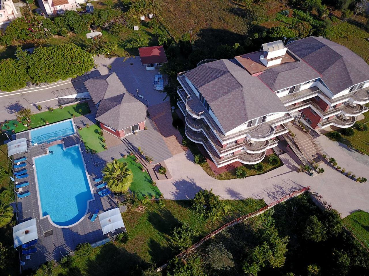 Ionion Star Hotel Превеза